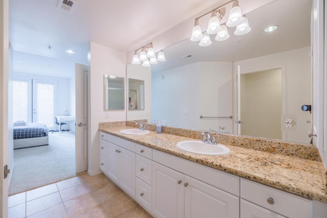 Luxury Irvine Spectrum 2 Bedrooms 2 Bathrooms Kitchen Pool Apartment エクステリア 写真